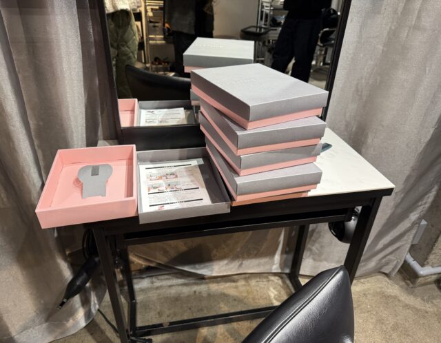 話題の “ ぺろりんちょ” 試着しました。