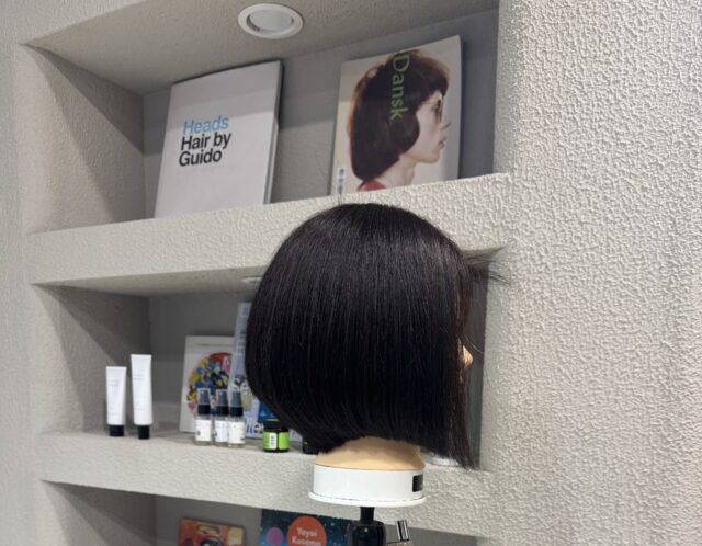 東京から大阪へ。マンツーマンで学ぶ、尾山のカット講習を行いました。